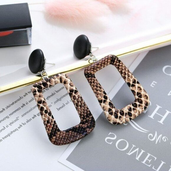 Briella Style Brown Snake Skin Pattern Open Square Dangle Earrings Gift Packaged - Picture 5 of 10